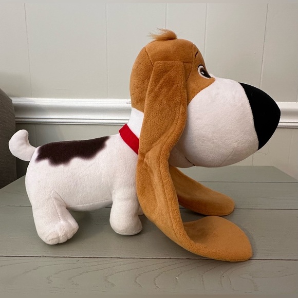 Secret Life of Pets 2 "Tiny" Dog Plush Bassett Hound Big Head 24" Huge 22" ears - Picture 4 of 9